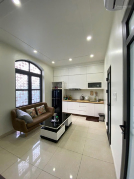 Nguyên căn biệt thự liền kề 6 căn hộ khép kín tại Vinhomes Imperia