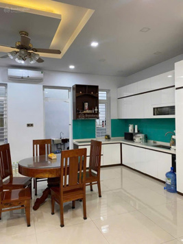 22 triệu/th có ngay căn cho thuê 3 phòng ngủ, 4 WC ngay tại Phú Gia Compound full nội thất