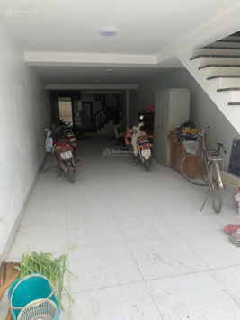 Cho thuê văn phòng tại Đường Cựu Chiến Binh, xã An Khánh, huyện Hoài Đức DT74m2-8 tầng-2 mặt tiền
