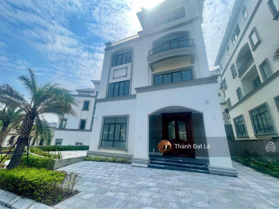 Suất ngoại giao căn Biệt Thự Đơn Lập Đồi 3,5T 310m2 View Biển trung tâm Du lịch Bãi Cháy, Hạ Long.