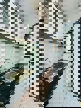 CHỈ 2XX BÁN TẬP THỂ QUỲNH MAI 65M2