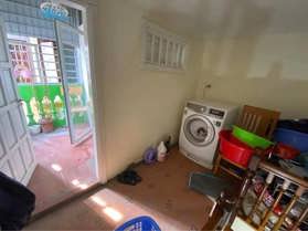 * Văn Cao,Ba Đình, 4 tầng, dt 15m2. Mt 3m. 2,65 tỷ.