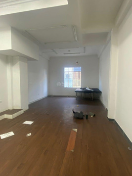 Cho thuê nguyên căn mặt tiền đường Hàm Nghi, 6 phòng 30 triệu/tháng