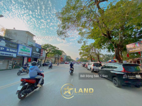 Cứ gọi là slay bán nhà mặt đường Lạch Tray mặt tiền 12.9m lô góc view công viên - Nhất phố Tray