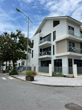 Biệt thự đường Lê Quang Đạo, 170m2 x 4 tầng, sổ đỏ. Giá bằng 1/3 so với Mỹ Đình, Thanh Xuân