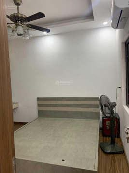 Vip chính chủ bán nhà sổ đỏ 3 tầng DT 50m2 Sổ đỏ - phố Quan Nhân, 6.8 tỷ sang tên ngay