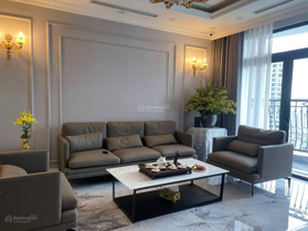 Quỹ căn cần bán gấp 09/2024 tại Royal City. Rẻ nhất 110m2 02 ngủ, 02WC giá chỉ 7.3tỷ. LH 0924 283 388