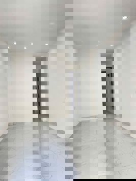 NHÀ ĐẸP KIM GIANG DT 35 m2 x 5 TẦNG GIÁ NHỈNH 6 TỶ . NHÀ MỚI KÍNH KOONG, Ô TÔ ĐỖ CỬA KHI CẦN, VỊ TRÍ ĐẸP