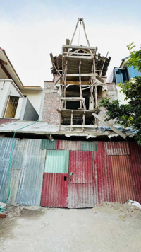 Cho thuê nhà mặt đường Phạm Văn Đồng (Mê Linh) - 180m2 x 3 tầng - MT 9m - 30 tr/tháng