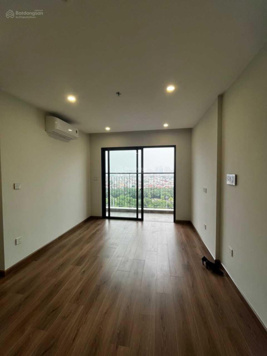Chính chủ bán căn I1 2pn 55m2 Imperia Vinhomes Smart City mới bàn giao giá 3. X tỷ view hồ điều hòa