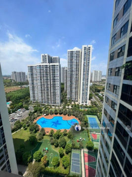 Căn hộ 2PN sẵn sổ - full nội thất - giá tốt - view công viên