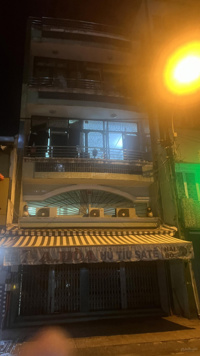 MẶT TIỀN KHU VIP PHAN VĂN TRỊ P.2 Q.5, KD ĐÔNG ĐÚC , MẶT TIỀN 5,5m2 HIẾM