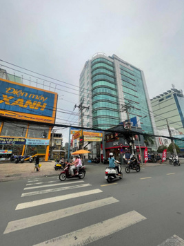 BÁN GÓC 2 MT NGUYỄN TRÃI - NGUYỄN CẢNH CHÂN Q1 -DT: 35X20M XÂY 2 HẦM 9 LẦU HĐT 320TR/TH 200 TỶ