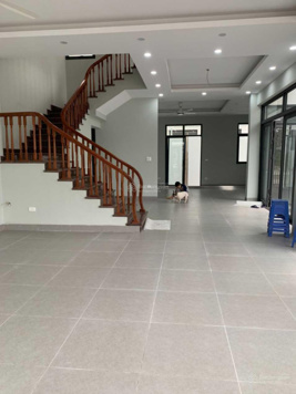 Cần cho thuê biệt thự Dương Nội hoàn thiện full nội thất. Không giới hạn mục đích thuê