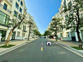 Nhà phố 180m2, giá bán siêu tốt 22 tỷ