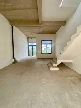 Chính chủ gửi bán những căn giá (tốt nhất) tại Verosa Khang Điền, sổ hồng đầy đủ.