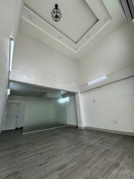 Cho thuê mặt bằng kinh doanh - MB văn phòng Bình Thạnh sân rộng khu vực đông đúc