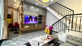 Chào bán căn nhà xây mới 100%, full nội thất cao cấp, mua nhà vào ở ngay, trung tâm Tp Đà Nẵng