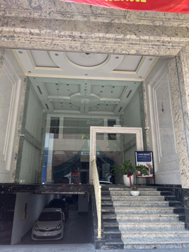 Chính chủ cho thuê toà nhà Phố Huế- HBT- Hà Nội, DT: 250m2, MT: 8m, 4 tầng 1 hầm, (CÓ CHO THUÊ Lẻ)