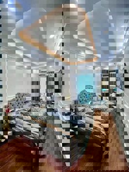 BÁN GẤP NHÀ ĐẸP 5 TẦNG DƯƠNG NỘI - SỔ ĐỎ 45 M2 , Ô TÔ ĐỖ, Mỗi tầng 2 Phòng Thoáng rộng, Gần Chợ, Trường Học Tiện Ích đầy đủ.