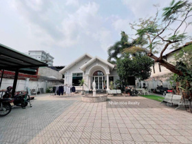 Chính chủ cho thuê biệt thự sân vườn cách Trần Não 10m, DT 21x35, 730m2 giá chỉ 60tr/ tháng