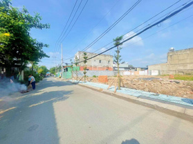 5 lô đất 2 mặt tiền DS10, Hiệp Bình Phước cách QL13 100m, sổ riêng, MĐXD 97% xây 5 tầng, đường 10m