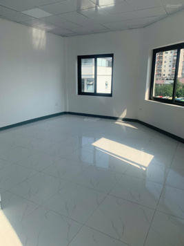 Cho thuê căn góc shophouse Louis City Hoàng Mai 0847 888 555