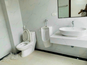 Cho thuê căn góc siêu vip tại Vinhomes Gardenia, Hàm Nghi, nhà hoàn thiện đẹp đầy đủ thang máy