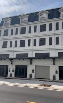 Cho thuê shophouse Song Hành Lakeview City hoàn thiện cơ bản giá chỉ 27 triệu, 1 trệt 4 lầu