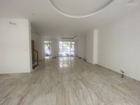 Cho thuê biệt thự The Peak Garden Phú Mỹ Hưng Q7, phù hợp làm VP và ở, 288m2, mới 100%, 40tr/th