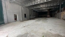 Cho thuê kho xương văn phòng ở Cầu Diễn 779m2, mặt tiền 13m