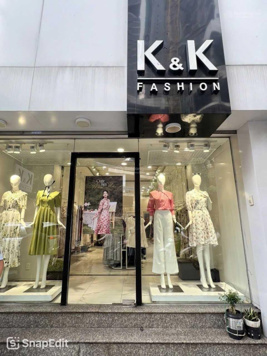 Bán nhà MT đường Nguyễn Trãi, Q1 (gần Cống Quỳnh), DT: 4,5m x 20m, trệt, lửng. Giá 50,9 tỷ