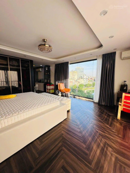 Cho thuê căn hộ 1N1K 50m2 ở Hồ Linh Quang, Phường Văn Chương, Đống Đa
