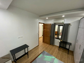 cho thuê căn hộ dịch vụ rộng 60m2, 1k1n, full nội thất như hình, nhà sát mặt đường