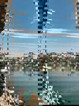 [HOA HẬU TRONG TẦM GIÁ] Bán nhà mặt hồ Bồ Đề, thang máy nhập khẩu