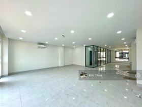 Cập nhật giá thuê văn phòng Tháng 10/2024 - sàn trống, ngăn phòng, full nội thất tại Vạn Phúc City