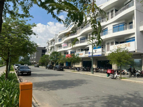 Cho thuê office mặt tiền Thủ Thiêm Q2, DT 130m2, 30tr/tháng, Lakeview 1 Thủ Thiêm, LH: 0789 700 700