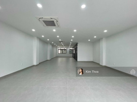 Tầng 2, DT 7x22m - Vạn Phúc City, đường 20m, nhà mới 100%, thang máy, hầm để xe. Giá chỉ 12,5 triệu