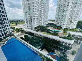 Bán gấp 2PN view hồ bơi trực diện vip nhất dự án, giá chỉ 4.x tỷ