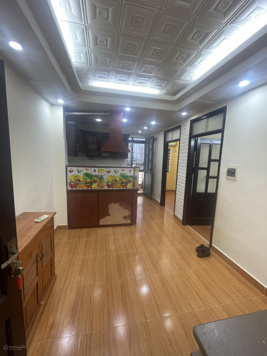 Chính chủ bán căn hộ mini đường Hoàng Mai, ngõ ô tô, sổ sẵn 50m, 2 ngủ thoáng