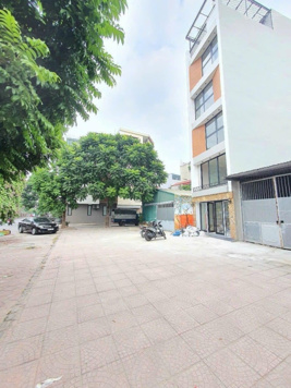 Nhà đẹp dân xây kinh doanh Ngô Gia Tự, Nguyễn Văn Cừ, vỉa hè, thang máy, full nội thất, văn phòng