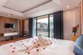 Bán nhà khách sạn phố Thạch Sơn, Sa Pa giá 19 tỷ