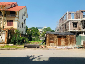 Bán lô đất biệt thự An Dương Vương DT 307m2 rộng 15m giá cực rẻ chỉ 13,x tỷ. LH E Nga 0912 026 951