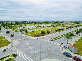 Chính chủ cần bán một lô đẹp đường thông trục bờ hồ và quảng trường - giá rẻ