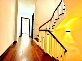 BÁN NHÀ ĐỘI CẤN, BA ĐÌNH - NHÀ 5 TẦNG, NGÕ NÔNG, HAI THOÁNG - 45M2 X 5T - HƠN 9 TỶ