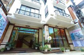 Bán khách sạn 5 tầng gần ngay đầu ngõ Hùng Hồ đường Xuân Viên, TT Sapa, TP Lào CAI DT 126 m2 MT 9m