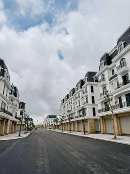 Chuyển nhượng căn Shophouse 2 mặt tiền xuất cực hiếm tại dự án Hoàng Huy New City
