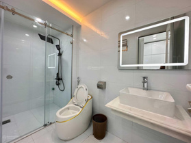 Bán nhà mặt đường Bùi Viện thuận tiện kinh doanh, văn phòng đầy đủ PCCC giá hợp lý. LH 0936 577 587