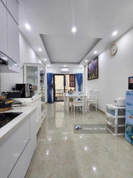 (Ảnh thật) phố Kim Mã Thượng, Liễu Giai, Văn Cao, Ba Đình. DT 36m2 x 5 tầng gần ô tô. Giá 7.4 tỷ