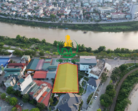 Bán nhà hàng 1.800m2 tại Nguyễn Huệ TP Lào Cai cách cửa khẩu 500m cầu Cốc Lếu 100m